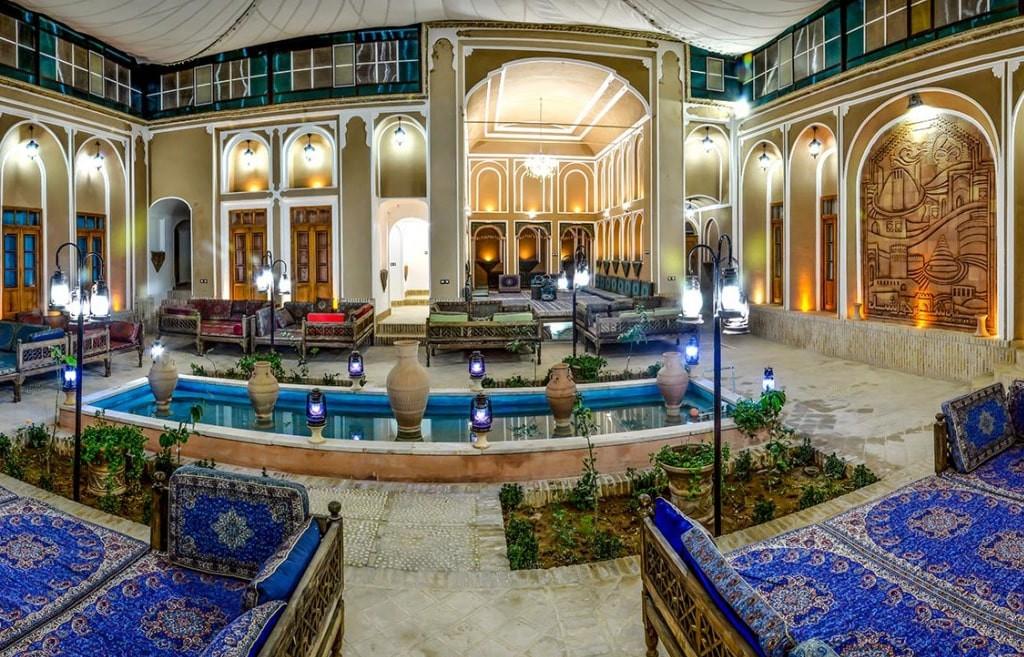 طراحی دکوراسیون رستوران خود به شکل سنتی